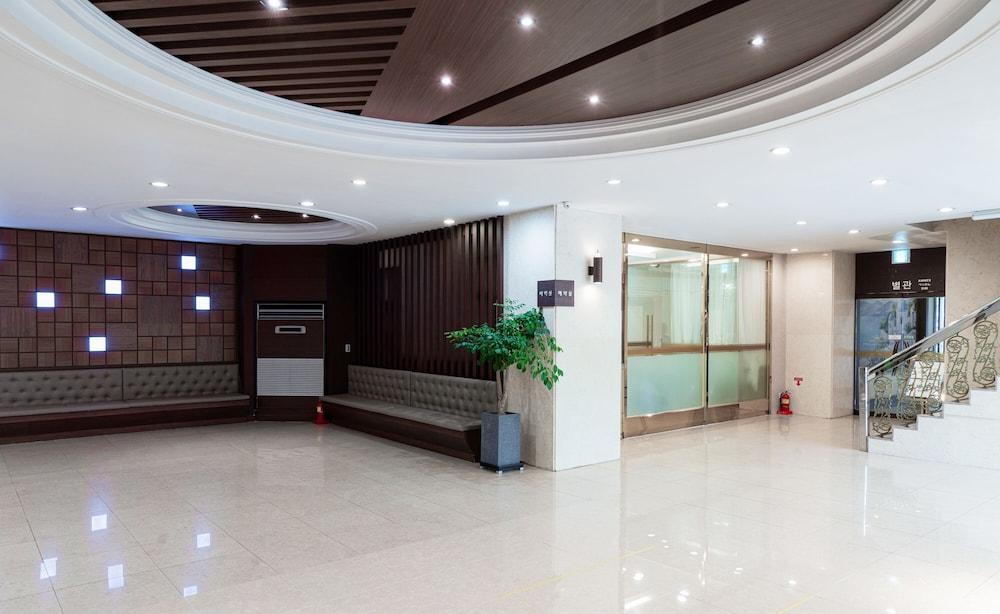Itaewon Crown Hotel Seoul Eksteriør bilde